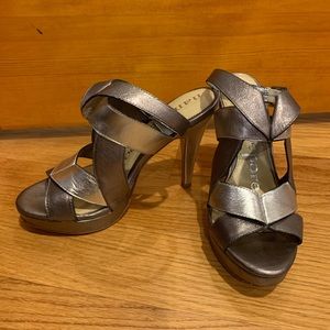 nanette lepore 4.5 inches metallic heels
